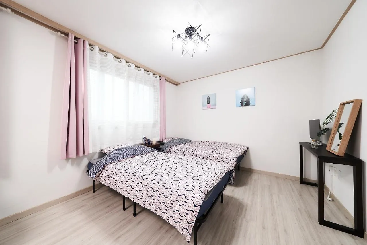 Sweet Stay Seoul Apartment